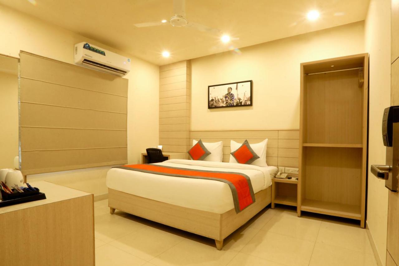 Sagar Hotel Just 5 Min From Golden Temple Amritsar Buitenkant foto