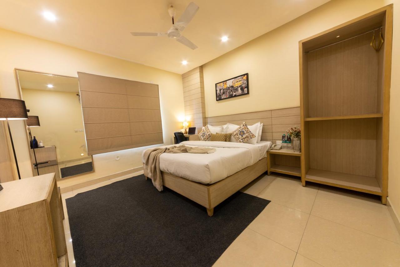 Sagar Hotel Just 5 Min From Golden Temple Amritsar Buitenkant foto